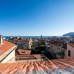 - Attico Panoramico 公寓 *